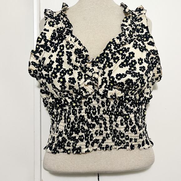 NWT Topshop Smocked Floral Crop Top 8 - Picture 2 of 12